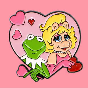 Kermit and Miss Piggy The Muppets Heart Enamel Pin